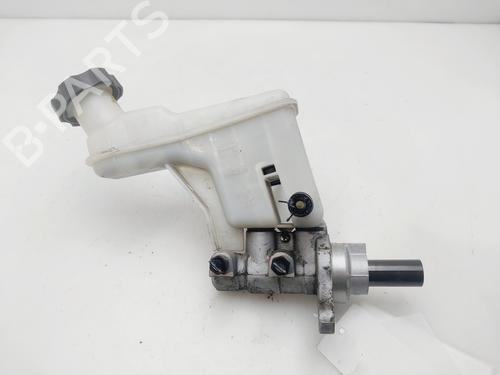 Used Brake master cylinder KIA SPORTAGE III (SL) 1.7 CRDi (116 hp) 28805671