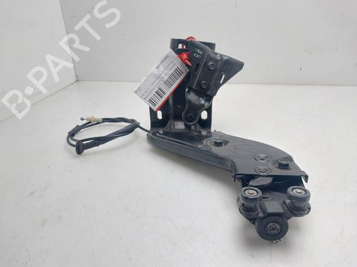 Used Hinge/Door check strap Hinge/Door check strap 36813233 36813233