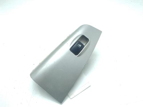 Used Right rear window switch KIA SPORTAGE II (JE_, KM_) [2004-2011]  26882586