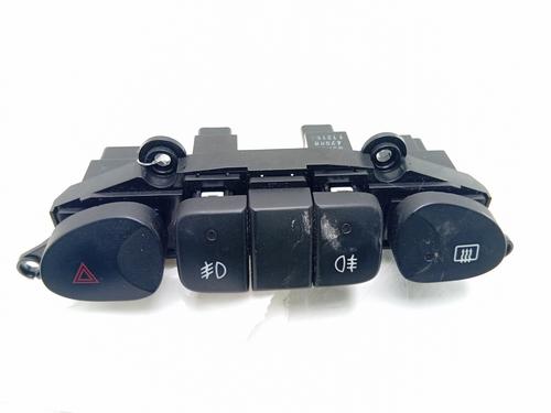 Used Warning switch HYUNDAI H-1 / STAREX Bus (A1) 2.5 TD 4WD (101 hp) 22516440