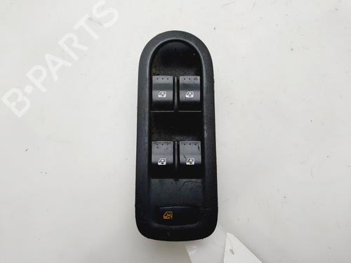 Used Left front window switch RENAULT SCÉNIC II (JM0/1_) [2003-2010]  29911141