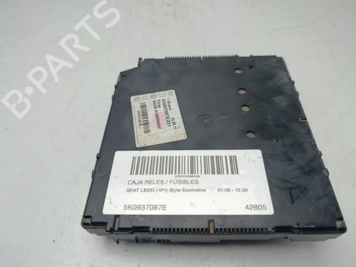 Used Fuse box Fuse box SEAT LEON (1P1) 1.9 TDI (105 hp) 39889596 39889596