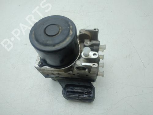 ABS Bremseaggregat TOYOTA RAV 4 II (_A2_) 2.0 D 4WD (CLA20_, CLA21_, CLA20R, CLA21R) (116 hp) 28354991