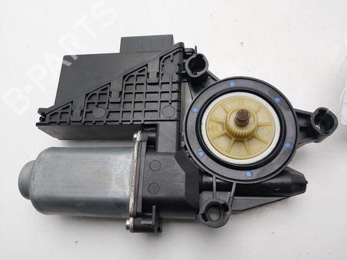 Right front window motor SKODA FABIA I (6Y2) | BP32476557E20