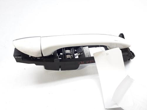 Used Rear right exterior door handle Rear right exterior door handle MERCEDES-BENZ E-CLASS (W211) E 280 CDI (211.023) (177 hp) 10672815 10672815