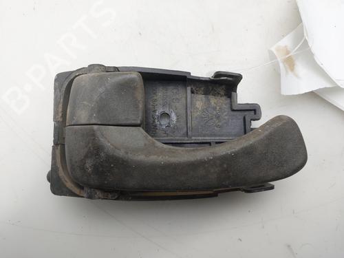 Poignée intérieure avant gauche Poignée intérieure avant gauche DAEWOO NUBIRA Saloon (J100) 1.6 16V (106 hp) 33842287 33842287