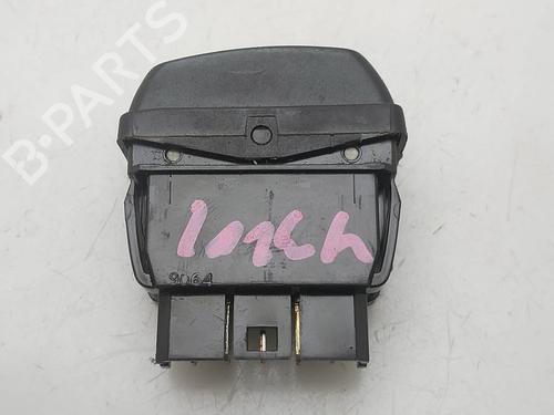 Used Right front window switch Right front window switch CITROËN XSARA PICASSO (N68) 1.6 HDi (90 hp) 39717862 39717862