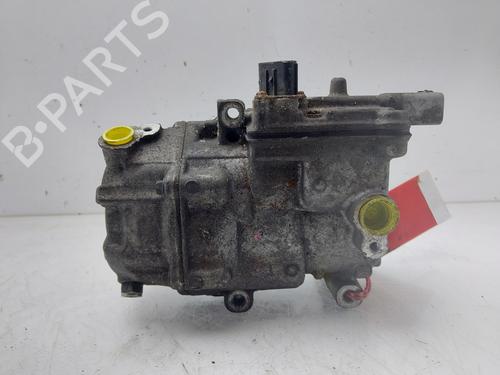 Used AC compressor AC compressor TOYOTA YARIS (_P13_) 1.5 Hybrid (NHP130_, NHP130) (101 hp) 33756058 33756058