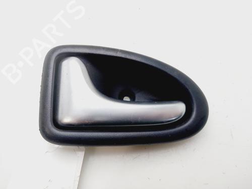 Venstre foran invendig håndtak RENAULT CLIO II (BB_, CB_) [1998-2016]  30316010