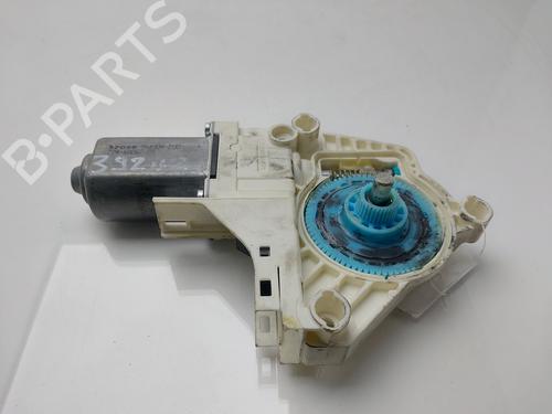 Used Right front window motor AUDI A4 B8 (8K2) 2.0 TDI quattro (143 hp) 30537024