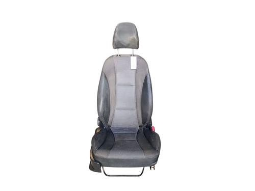 Used Right front seat HYUNDAI i30 (GD) [2011-2026]  31611135