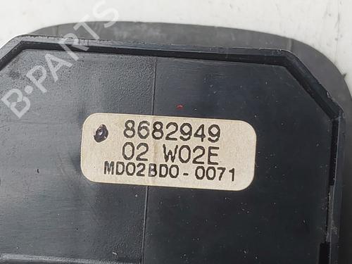 Left front window switch VOLVO V70 II (285) 2.4 D | BP37601211I27 - Image 6
