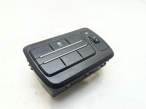 Switch SSANGYONG XLV SUV e-XGi 160 | BP36384478I30 - Image 4