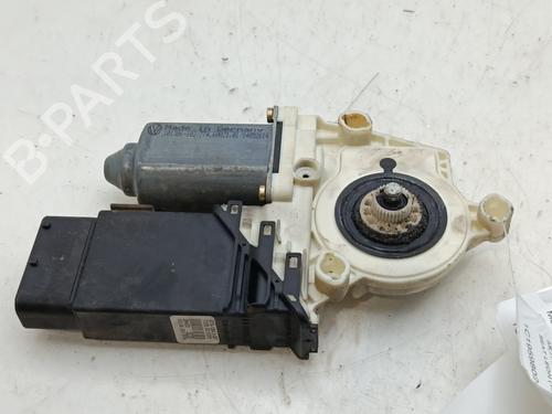 Used Right front window motor SEAT LEON (1M1) [1999-2006]  32360691