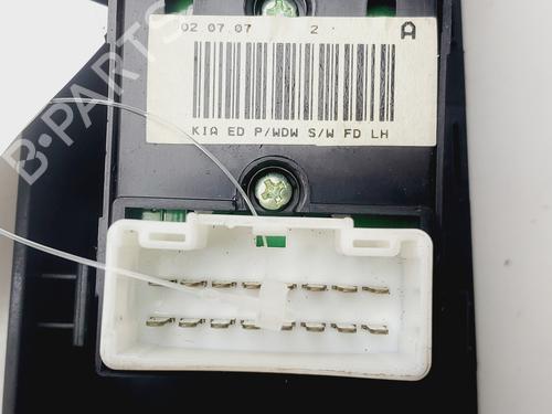 Left front window switch KIA CEE'D Hatchback (ED) | BP31970981I27