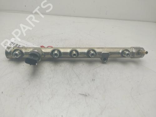 Used Injection rail RENAULT SCÉNIC II (JM0/1_) [2003-2010]  21217335