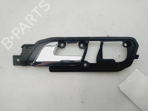 Used Front left interior door handle VW POLO IV (9N_, 9A_) 1.2 12V (64 hp) 28727891