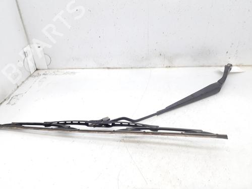 Used Front windshield wiper arm VOLVO XC90 I (275) D5 AWD (163 hp) 10144315