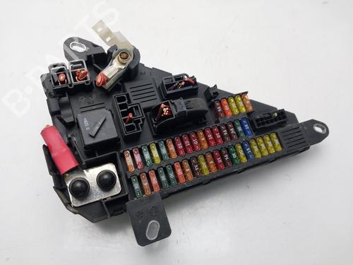 Used Fuse box Fuse box BMW 5 (E60) 520 d (163 hp) 34348296 34348296