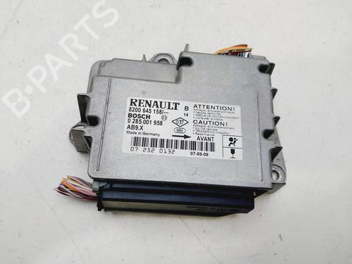 Used ECU airbags RENAULT CLIO III (BR0/1, CR0/1) [2005-2014]  30873974