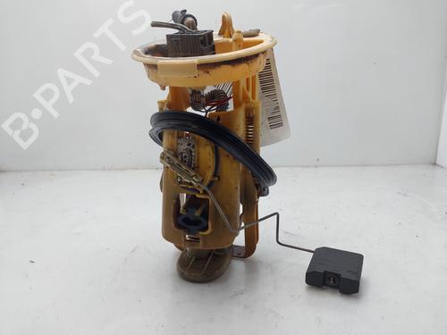 Used Fuel pump BMW 3 (E46) 320 d (150 hp) 16110397
