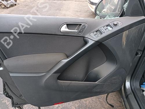 Right taillight VW TIGUAN (5N_)  | BP28312544C35 