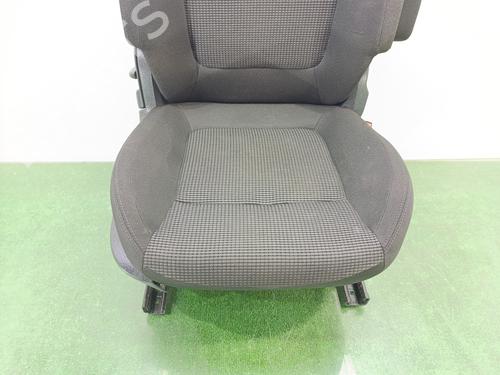 Right front seat PEUGEOT 5008 (0U_, 0E_)  | BP31571554C16 