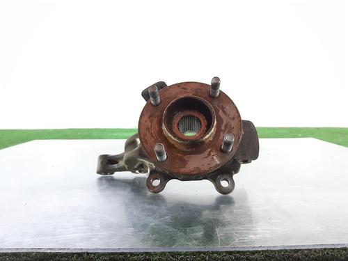 Used Left front steering knuckle NISSAN NV200 / EVALIA Bus 1.5 dCi 90 (M20, M20M) (90 hp) 8224967