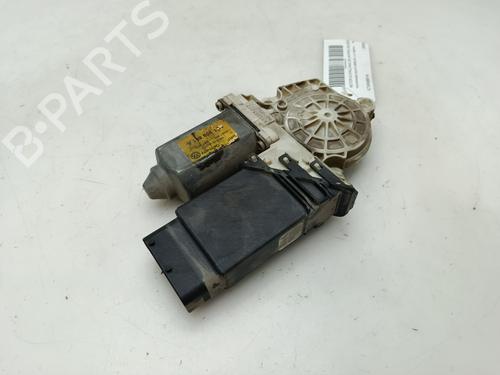 Portierruitmotor linksvoor VW GOLF IV (1J1) 1.9 TDI (110 hp) 29199434