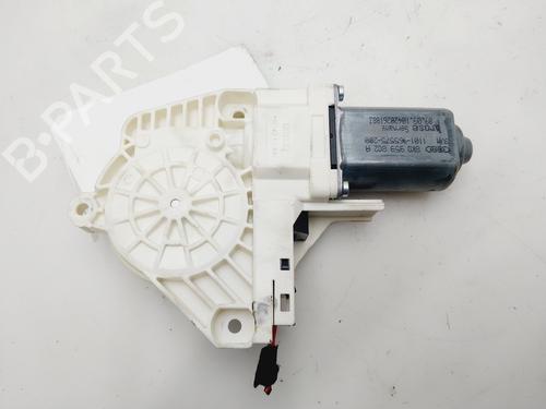 Right front window motor AUDI A4 B8 (8K2) | BP30142566E20