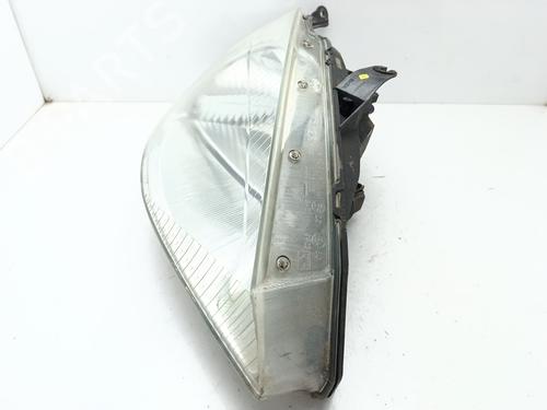 Right headlight FORD FOCUS I (DAW, DBW) 1.6 16V | BP29822546C29