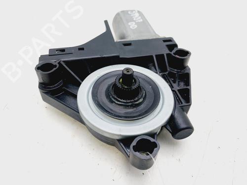 Right front window motor VOLVO V40 Hatchback (525) D2 | BP29585826E20 
