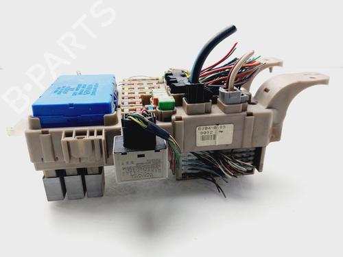 Fuse box TOYOTA COROLLA (_E12_) 1.4 D (NDE120_, NDE120R) | BP31982197E1