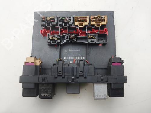 Used Fuse box Fuse box 37153074 37153074
