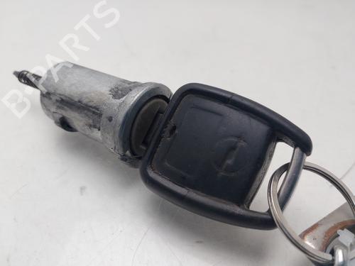 ignition-barrel-opel-zafira-a-mpv-t98-1999-2000-2001-2002-2003-2004-2005-2006-36219639 main image