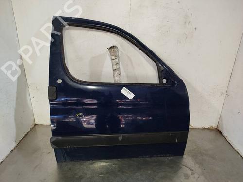 Used Right front door Right front door 39526663 39526663
