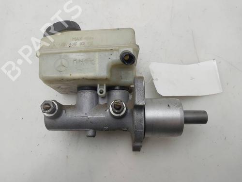 Used Brake master cylinder Brake master cylinder MERCEDES-BENZ A-CLASS (W169) A 180 (169.032, 169.332) (116 hp) 40082239 40082239