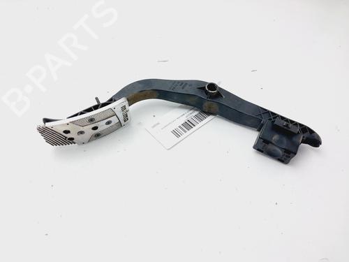 Used Pedal VW GOLF IV (1J1) 1.6 (100 hp) 19303044