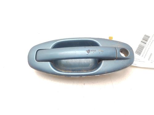 Used Front left exterior door handle HYUNDAI SANTA FÉ I (SM) 2.0 CRDi 4x4 (113 hp) 29903581