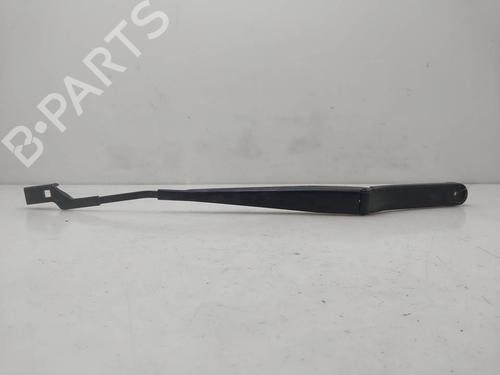 Used Front windshield wiper arm Front windshield wiper arm 39385870 39385870