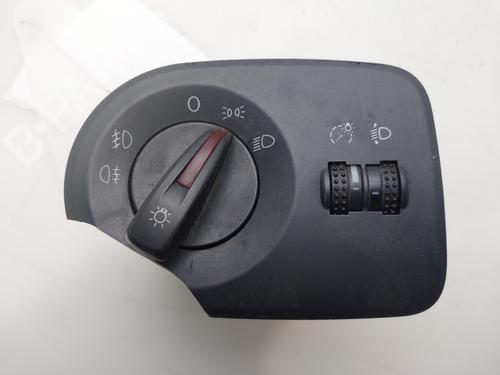 Used Headlight switch Headlight switch SEAT IBIZA IV SC (6J1, 6P5) [2008-2018] 33430590 33430590
