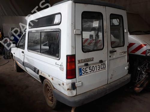 Left headlight RENAULT RAPID Box Body/MPV (F40_, G40_) 1.6 D (F404) | BP5331760C28 