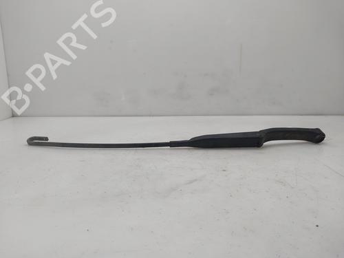 Used Front windshield wiper arm Front windshield wiper arm 38156719 38156719