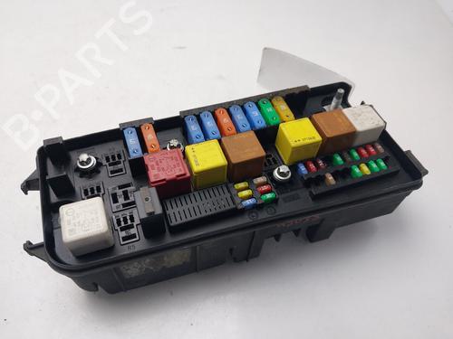 fuse-box-opel-vectra-c-z02-2002-2003-2004-2005-2006-2007-2008-2009-36648833 main image