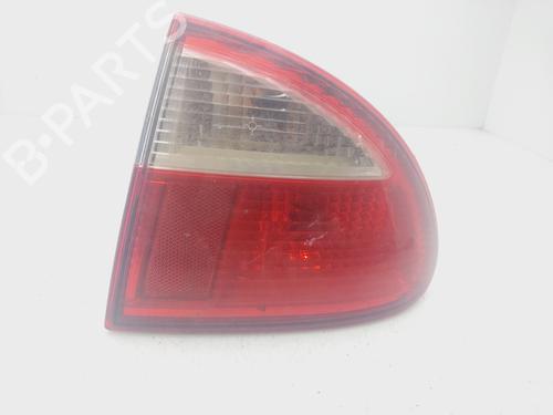 Piloto trasero derecho SEAT LEON (1M1) 1.6 (100 hp) 29704572