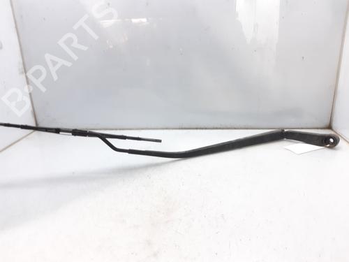 Used Front windshield wiper arm HYUNDAI i20 II (GB, IB) 1.2 (84 hp) 9246791
