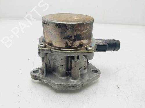 Used Vacuum pump RENAULT CLIO II (BB_, CB_) [1998-2016]  21167148