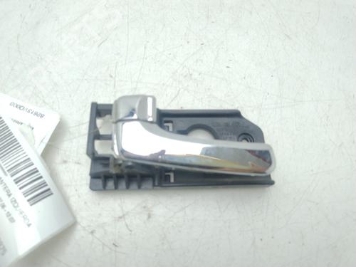 Used Front left interior door handle KIA CARNIVAL / GRAND CARNIVAL III (VQ) [2005-2015]  29941504