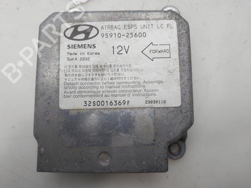 Używane Sterownik / Moduł silnika Sterownik / Moduł silnika HYUNDAI ACCENT II (LC) 1.3 (84 hp) 36781062 36781062
