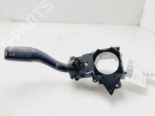 Used Steering column stalk AUDI A4 B7 Avant (8ED) 2.0 TDI quattro (170 hp) 19797532